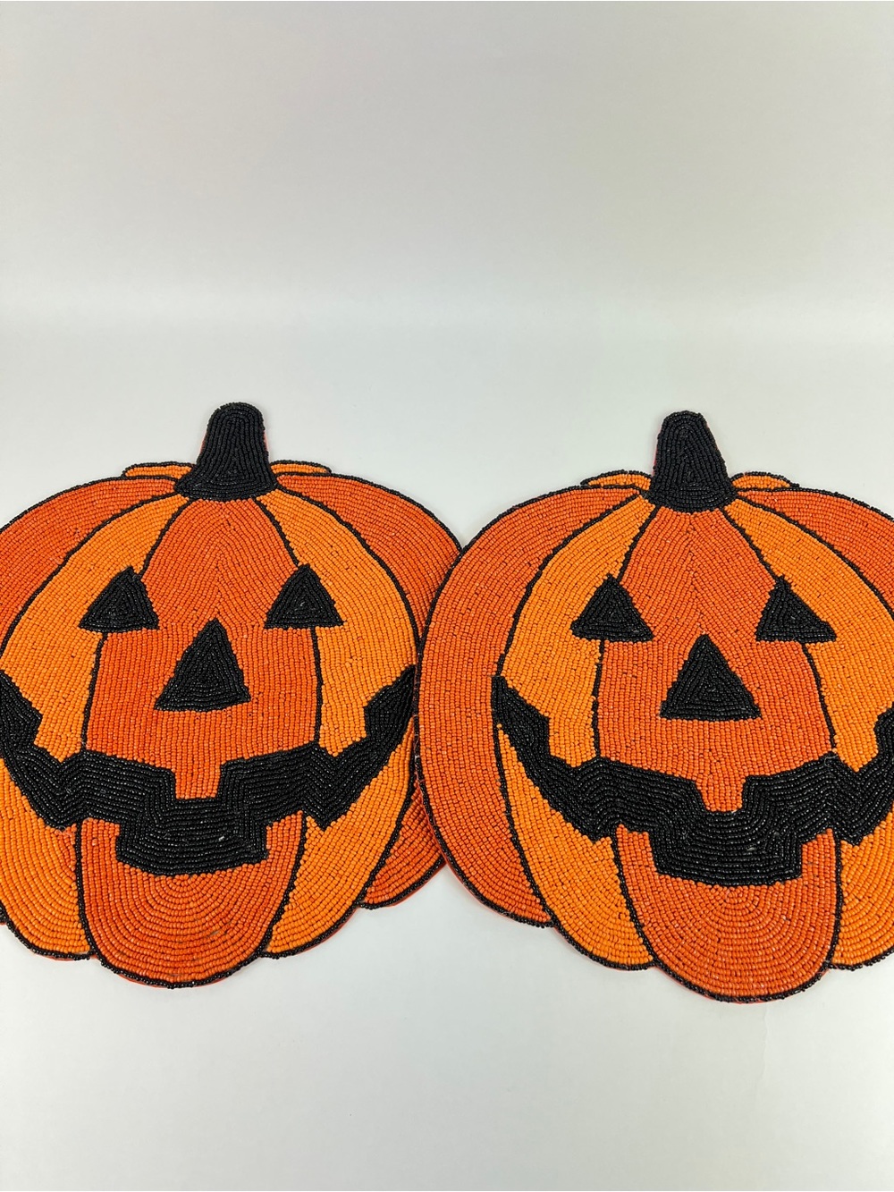 Christian Siriano Halloween Jack-O'-Lantern Beaded Placemats Orange Black 2 NEW
